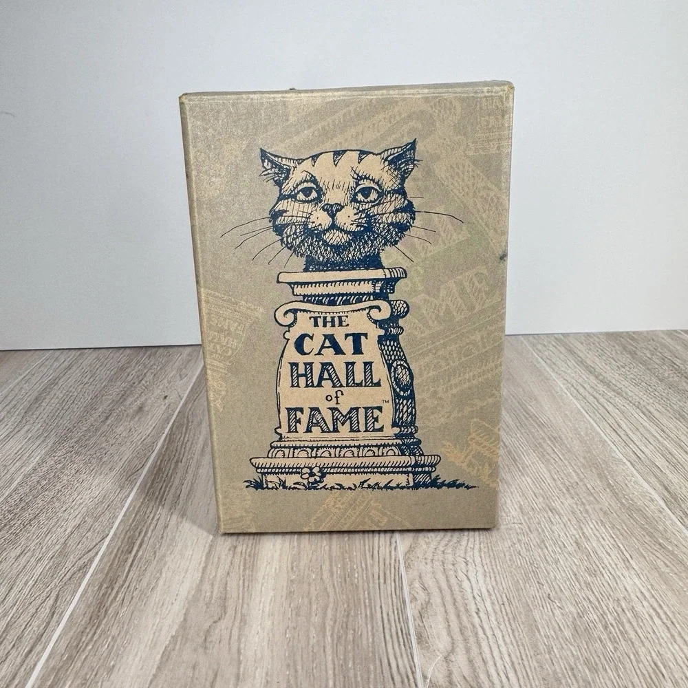 Cat Hall of‎ Fame 241 Cats Fifth Avenue Ertl Figurine 1998 NOB w Box